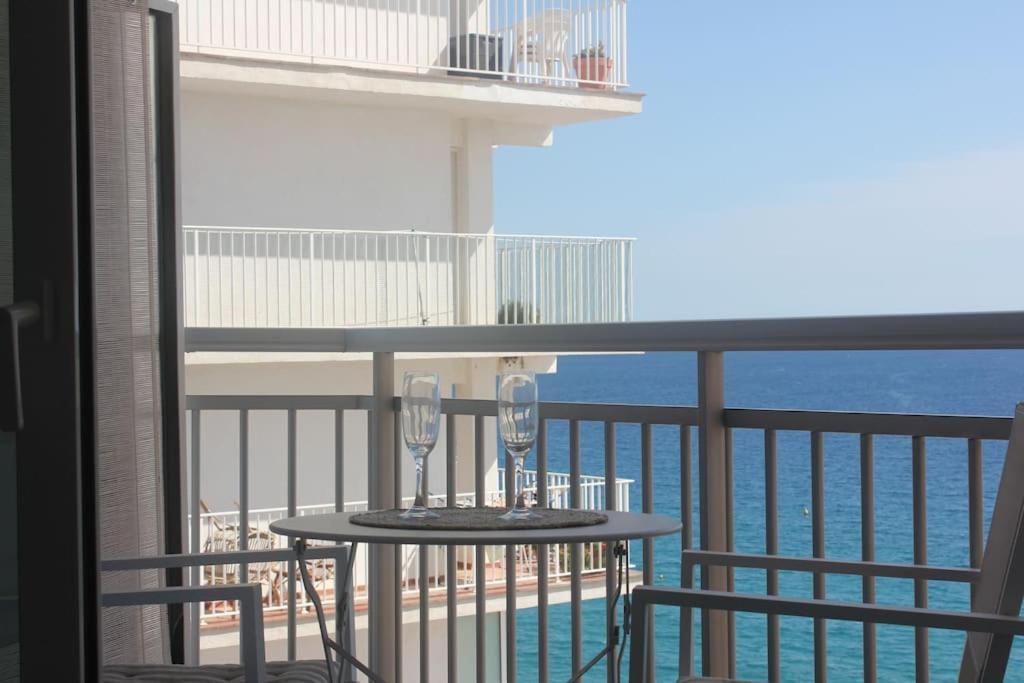 Apartamento Primera Linea De Mar Castell-Castell-Platja d'Aro Buitenkant foto